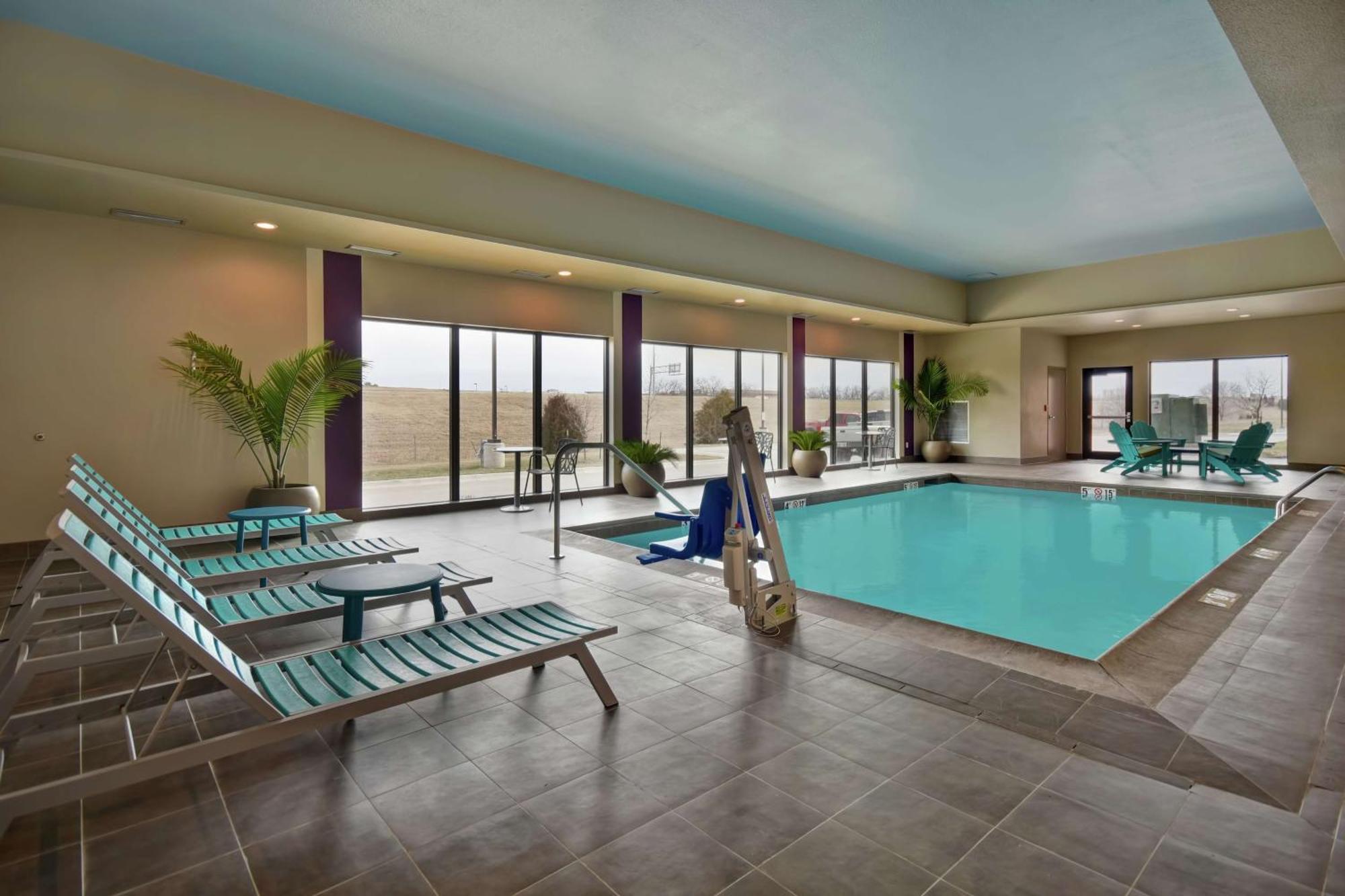 Home2 Suites By Hilton Wichita Northeast Extérieur photo