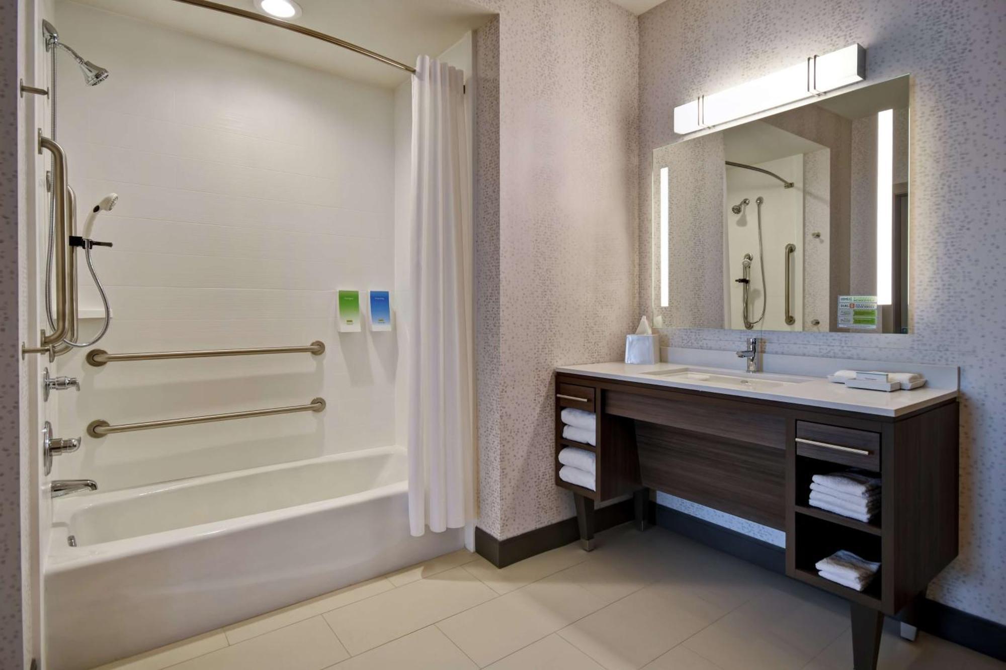 Home2 Suites By Hilton Wichita Northeast Extérieur photo