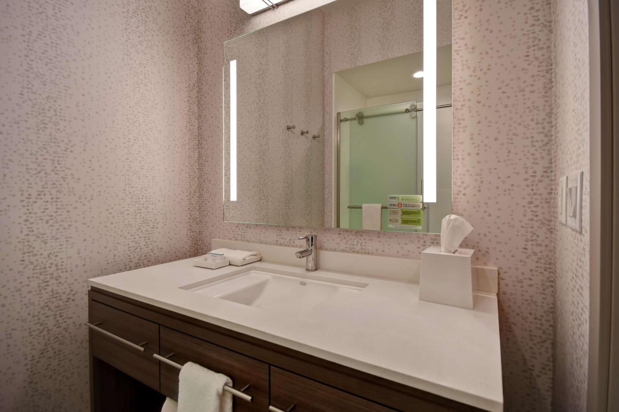 Home2 Suites By Hilton Wichita Northeast Extérieur photo